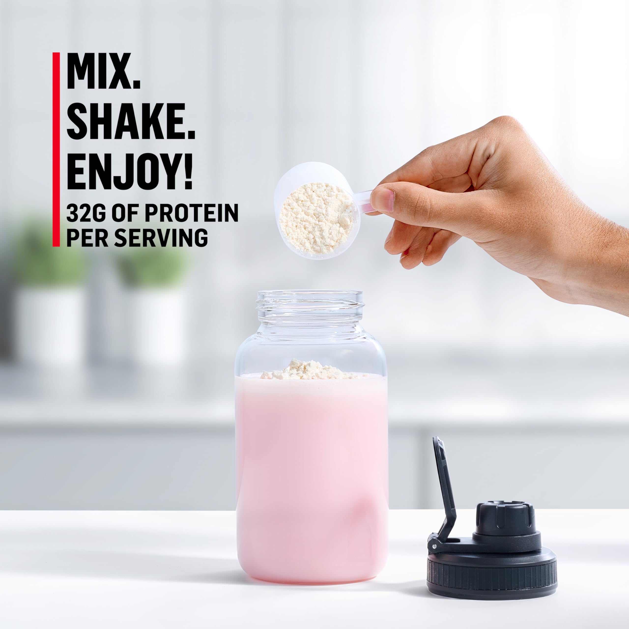Protein blend diagram highlighting casein, whey, and milk proteins