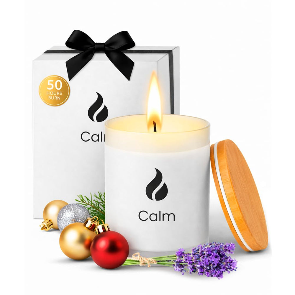 Natur IX calming candle lavender closeup for serene mood and cozy evenings.