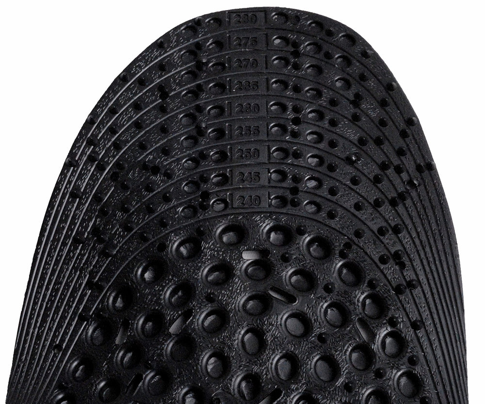 Nature In Hand charcoal anti-odor acupuncture insole packaging ready for easy use.