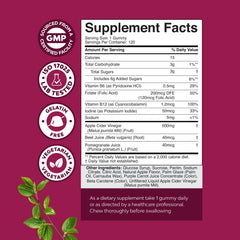 Natures Craft ACV Gummies pouring shot—easy daily energy without pills.