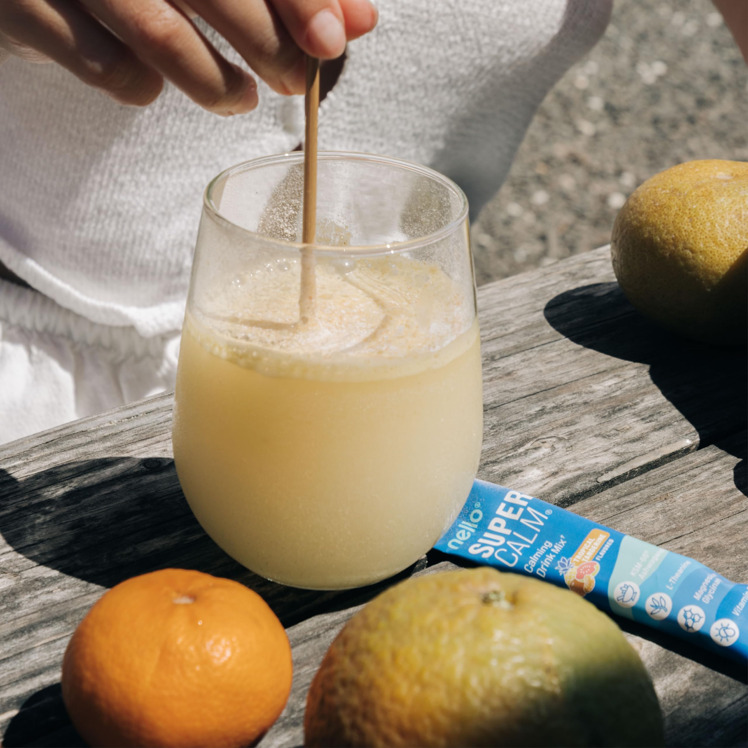 Nello SuperCalm ingredient label highlights L-Theanine and Ashwagandha