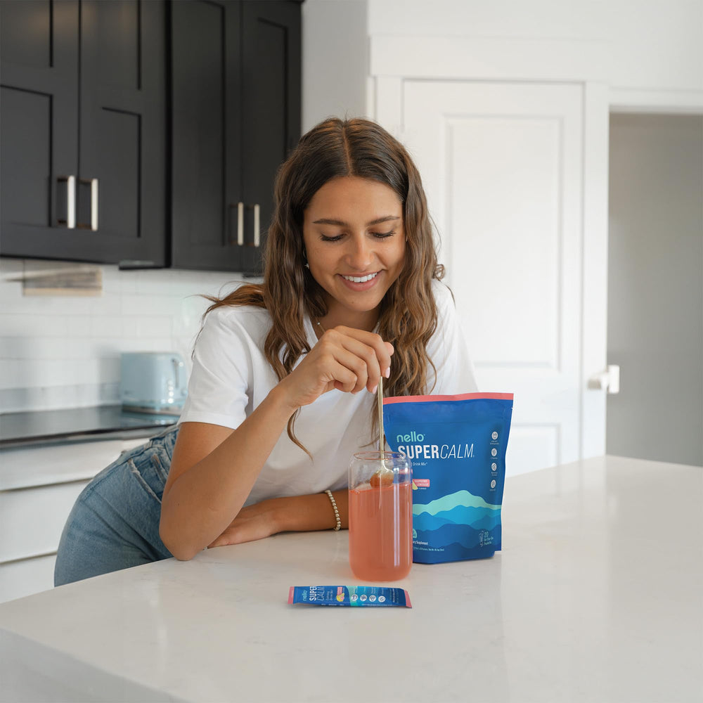 Nello SuperCalm ingredients close-up with ashwagandha and magnesium