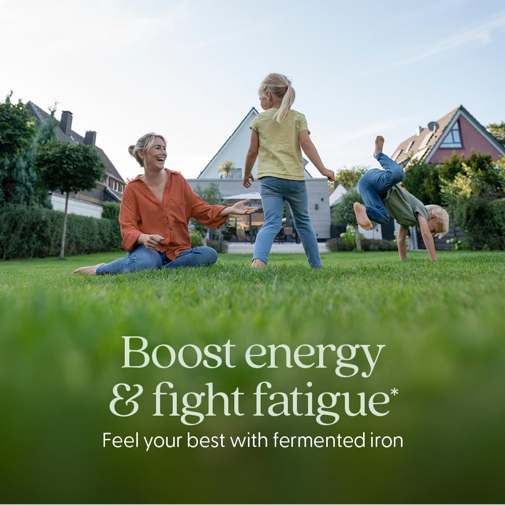 New Chapter Iron tablets daily-dose close-up highlights non-constipating formula.