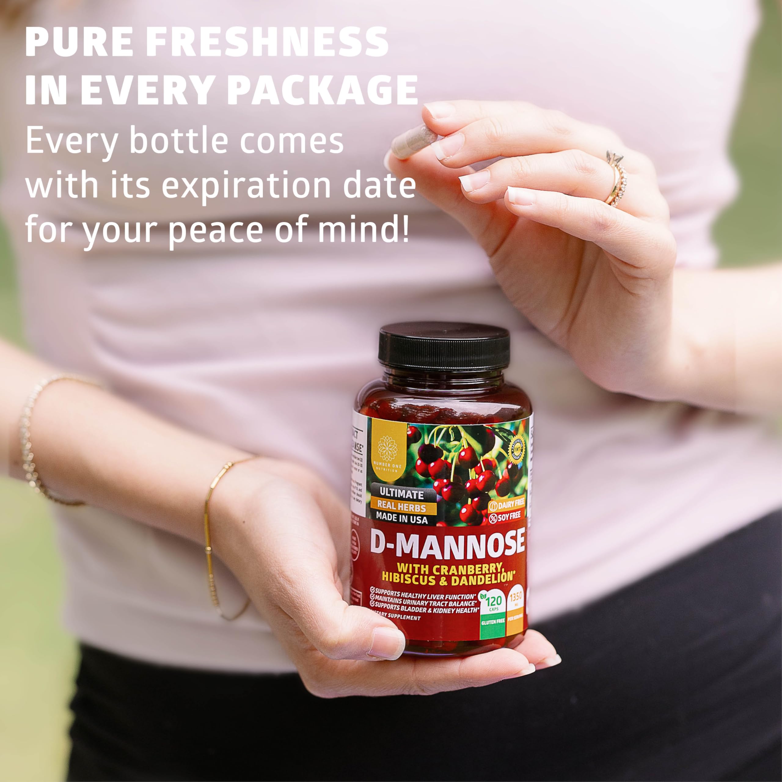 Number One Nutrition cranberry powder component highlighting polyphenols for digestive balance.