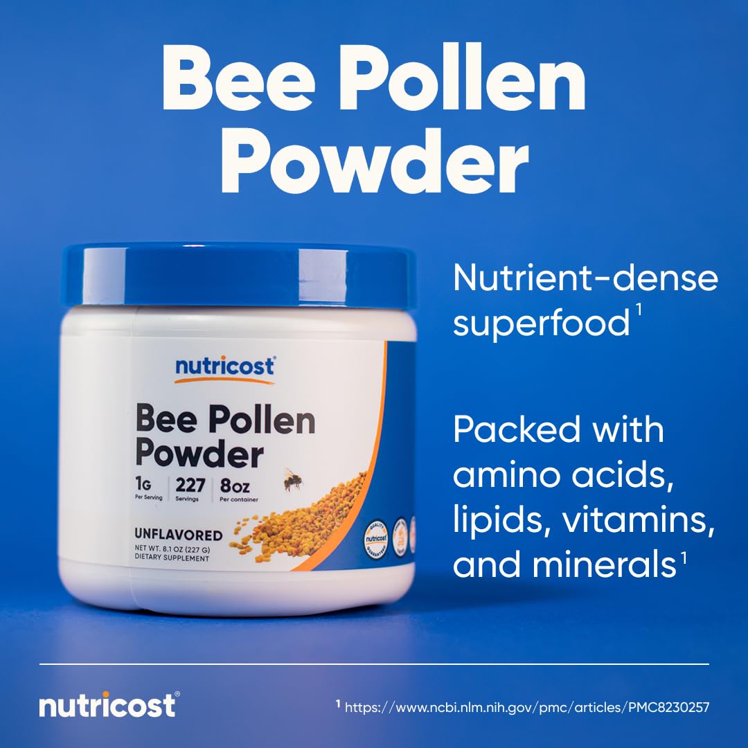 Nutricost Bee Pollen Powder in smoothie demonstrates flavor-neutral addition.