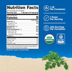 Nutricost Moringa powder with included scoop for convenient dosing.