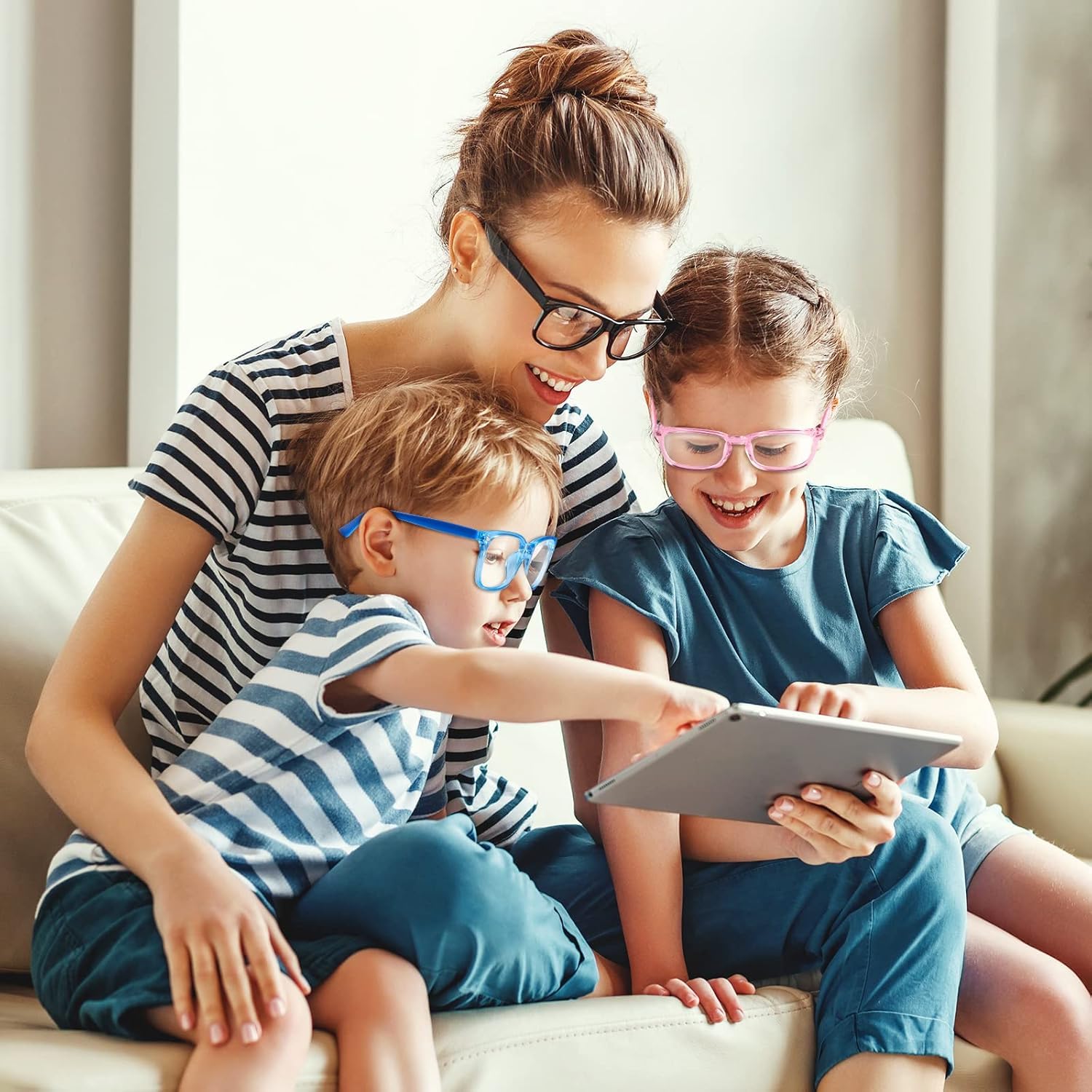 Okany estuche ecológico para gafas infantiles, almacenamiento seguro.