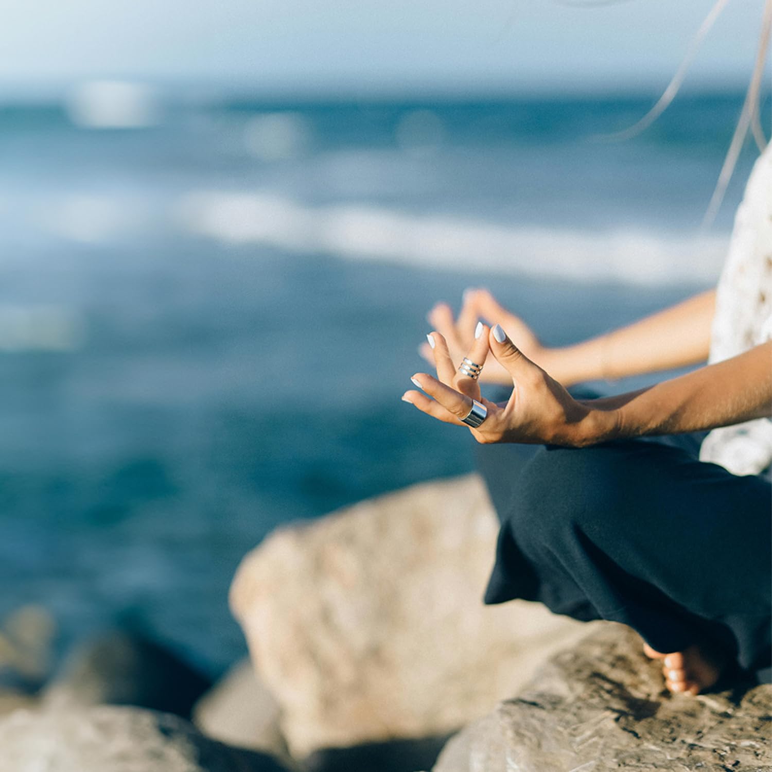 Evening setup with OM MUSHROOM RELAX Gummies for calm and relaxation