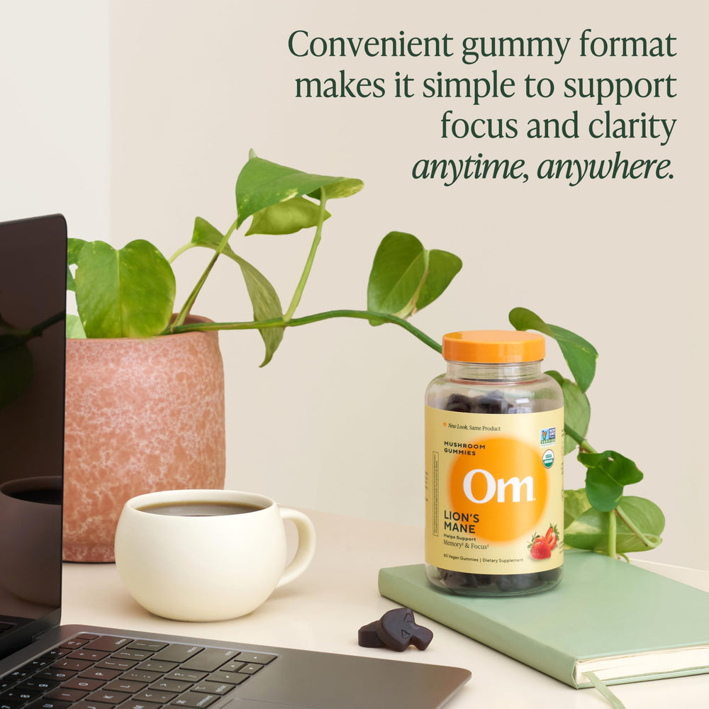 OM Mushroom Superfood Lions Mane Gummies texture closeup, juicy strawberry.