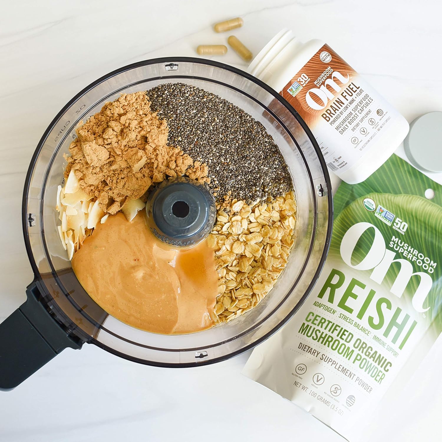 OM MUSHROOM SUPERFOOD Reishi lifestyle-ready powder complements vegan and keto routines.