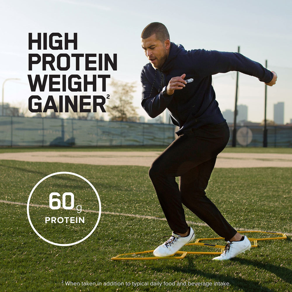 Optimum Nutrition Pro Gainer shake in glass demonstrates creamy texture and 650 calories.