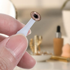 Oruola soft contact remover safely lifts lenses without edge damage