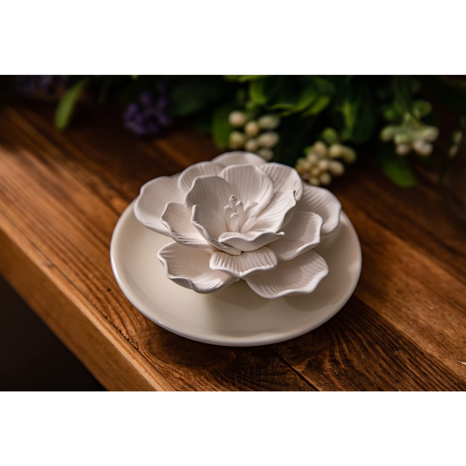 oumeiben small-space diffuser setup ideal for desks, bathrooms, and bedrooms