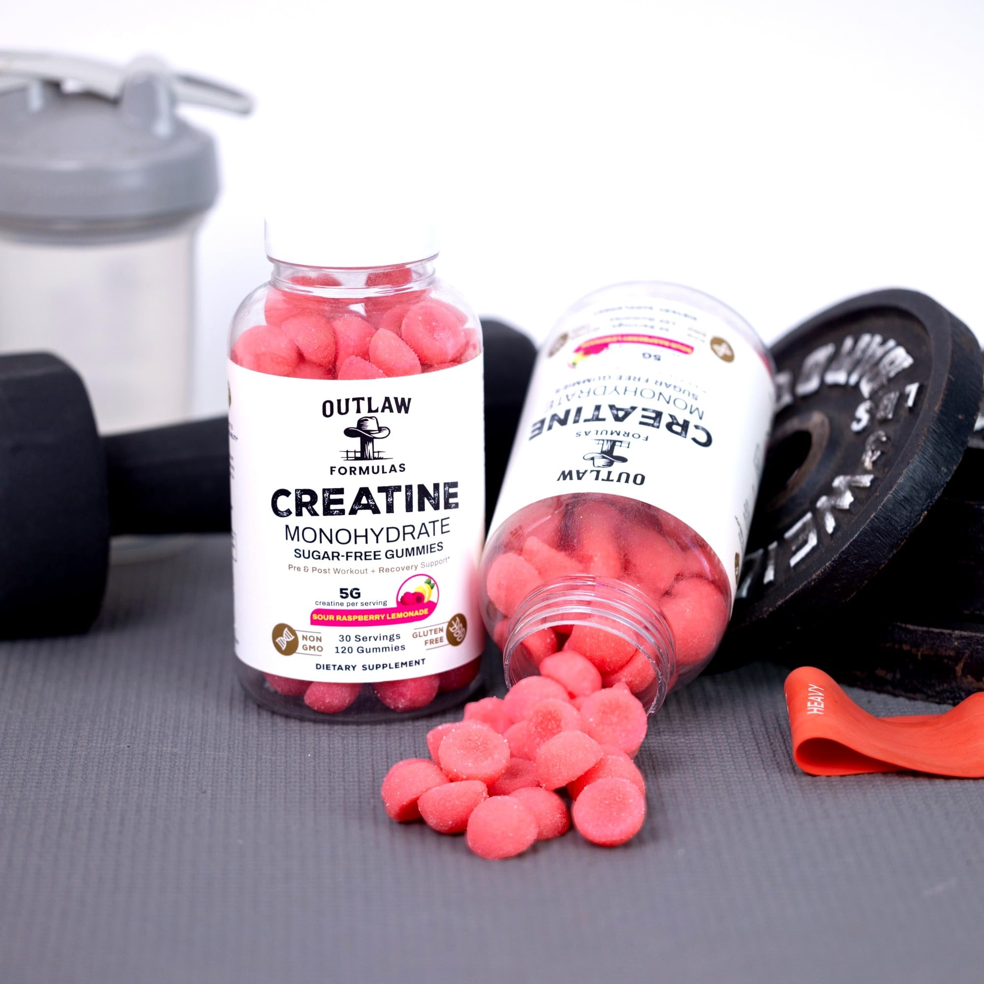 Label highlights flavor and serving size on Outlaw Formulas Gummies.