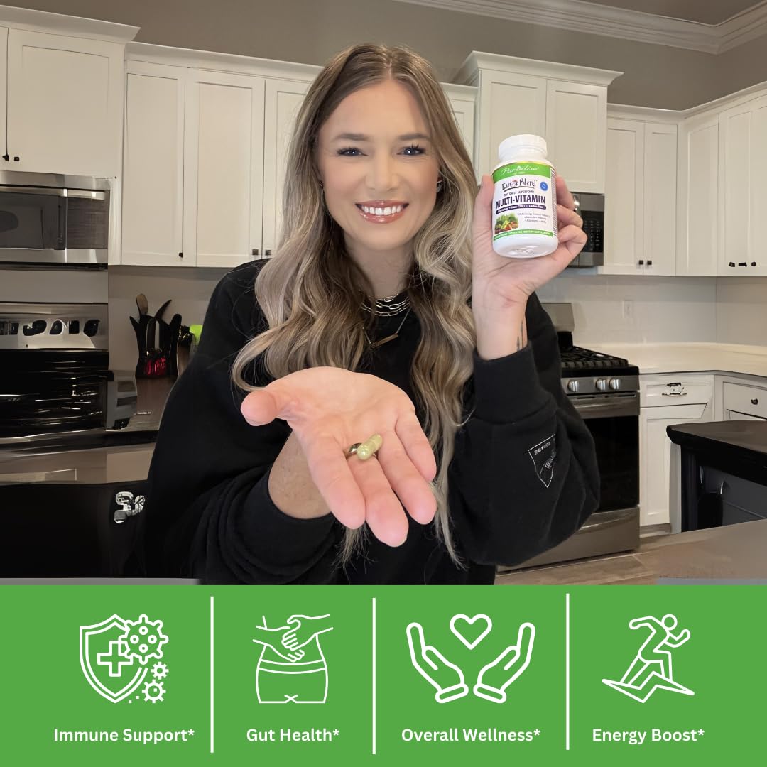Paradise Herbs Earth's Blend ingredients panel conveys whole-food nutrition.
