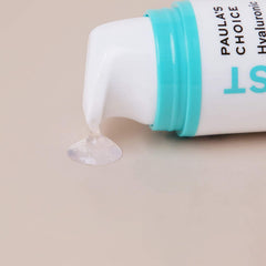 Close-up of the serum pump for easy, controlled hydration application.