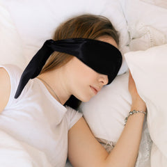 Pimoys satin eye-mask with a wide 7 cm band fits most faces comfortably.