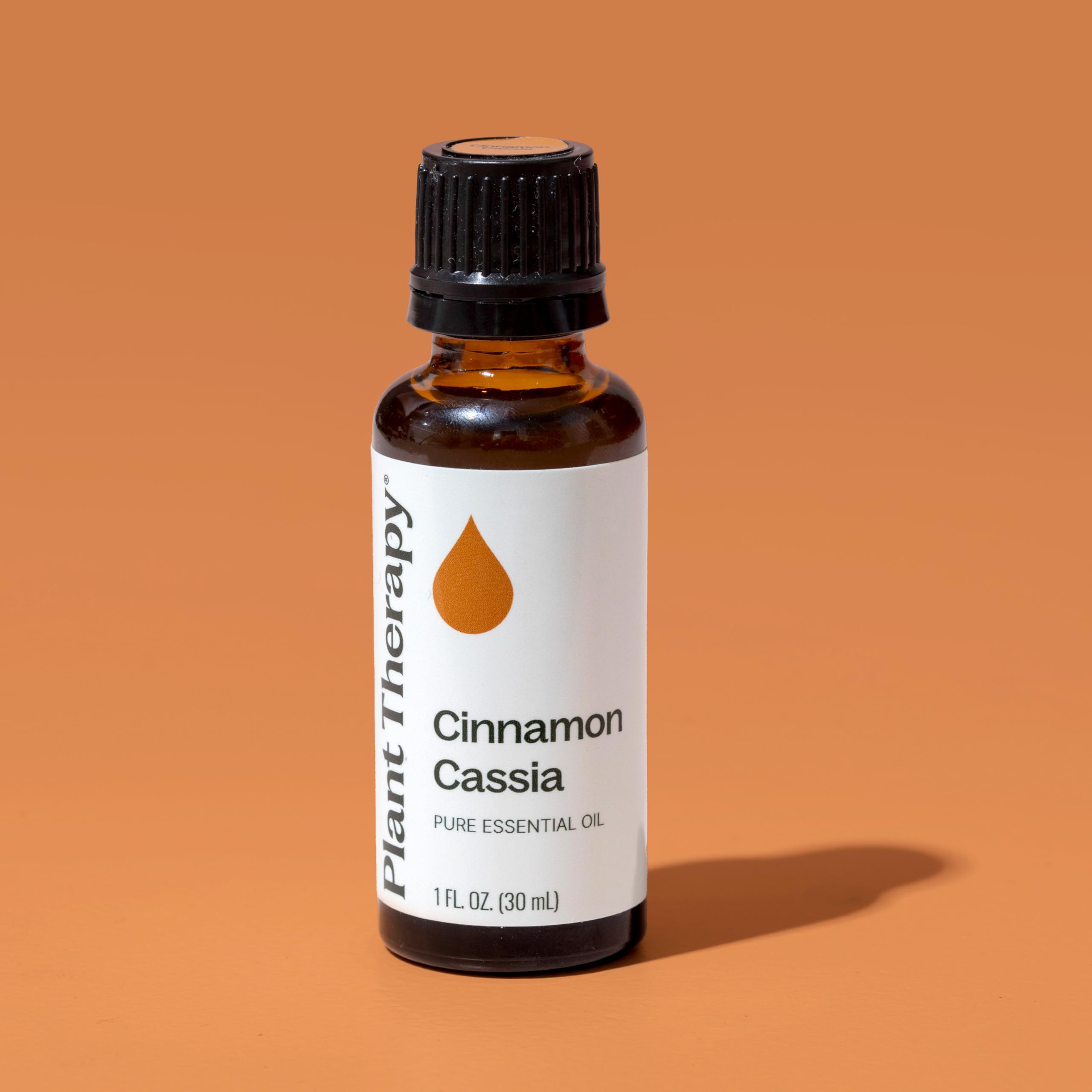 Holiday diffuser blend featuring Cinnamon Cassia for cozy spaces