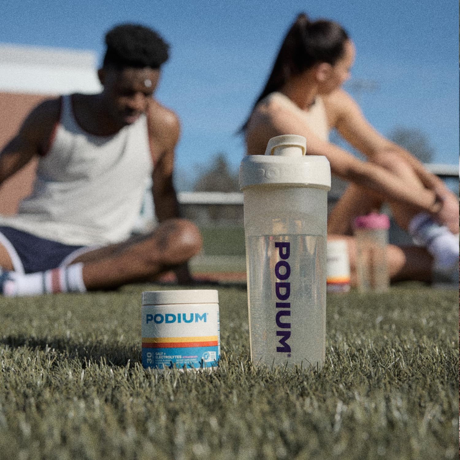Podium Salt+Electrolytes Tropical Lime athlete on the go demonstrates an active lifestyle.