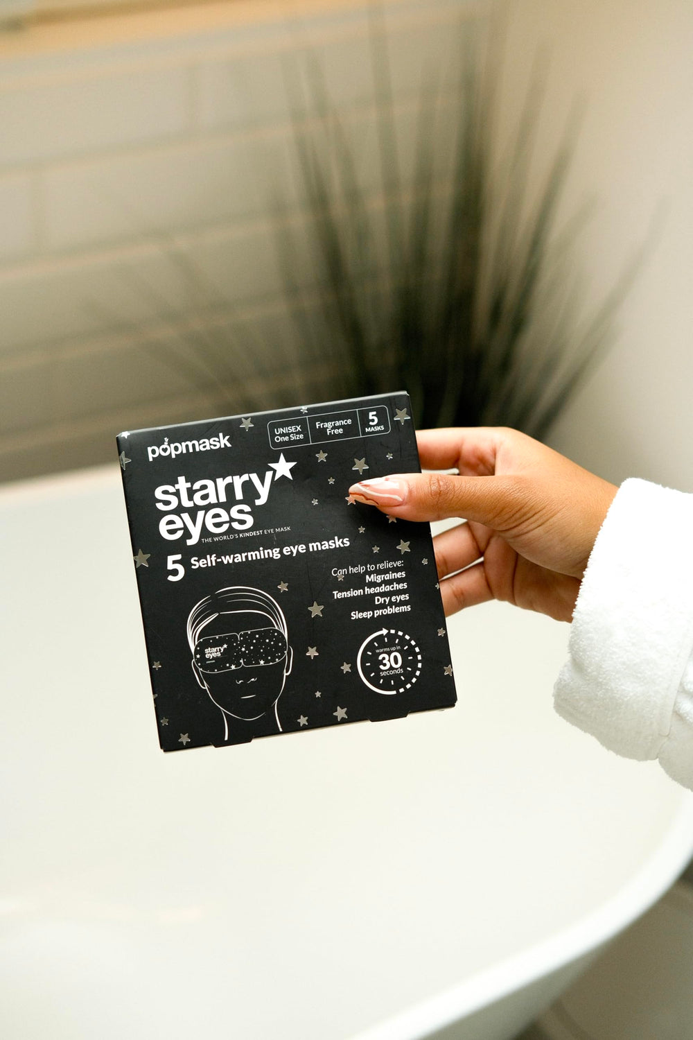 POPBAND Popmask Starry Eyes steam release soothes dry, tired eyes.