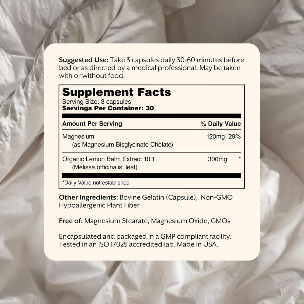 Close-up of ProMix Relax capsules highlighting magnesium bisglycinate chelate