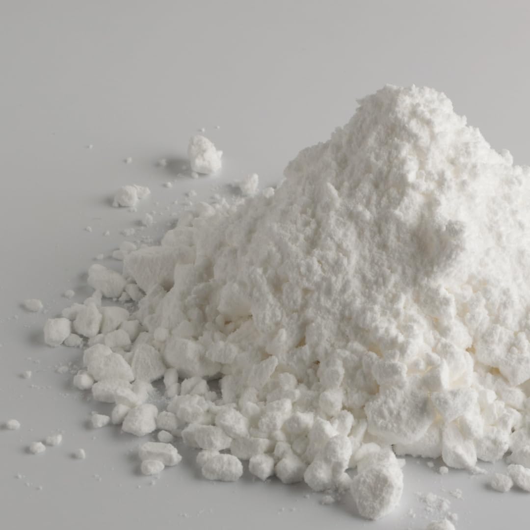Pure Original Ingredients Magnesium Carbonate chalk-like powder for sports and arts.