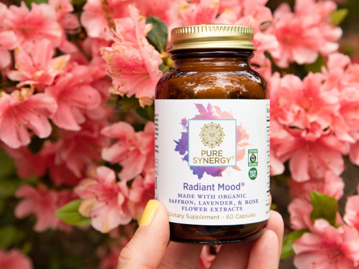 Radiant Mood capsules lined up for a simple daily routine.