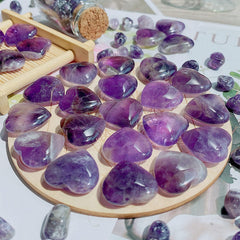 QINJIEJIE Amethyst Heart Gift Set for crystal lovers and DIY projects.