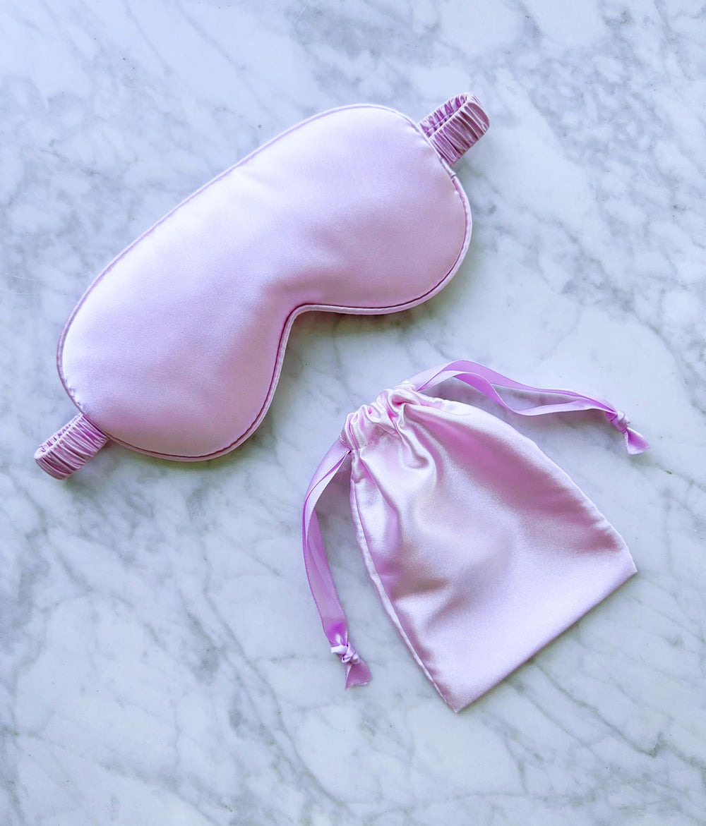 QSYW satin eye cover with silk storage bag provides gentle light blocking on the go.