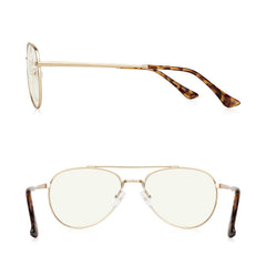 RB.Pilot blue light glasses nose bridge close-up for comfortable wear