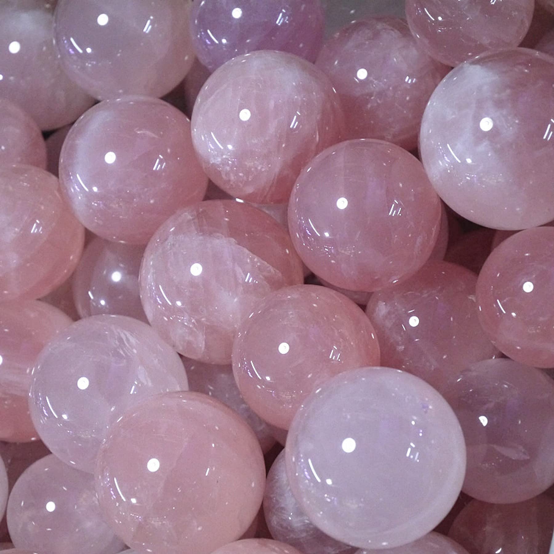 RCSTONE rotating Baoding balls produce a soft chime during use.