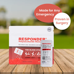 Applying Responder powder to a wound for fast clotting support