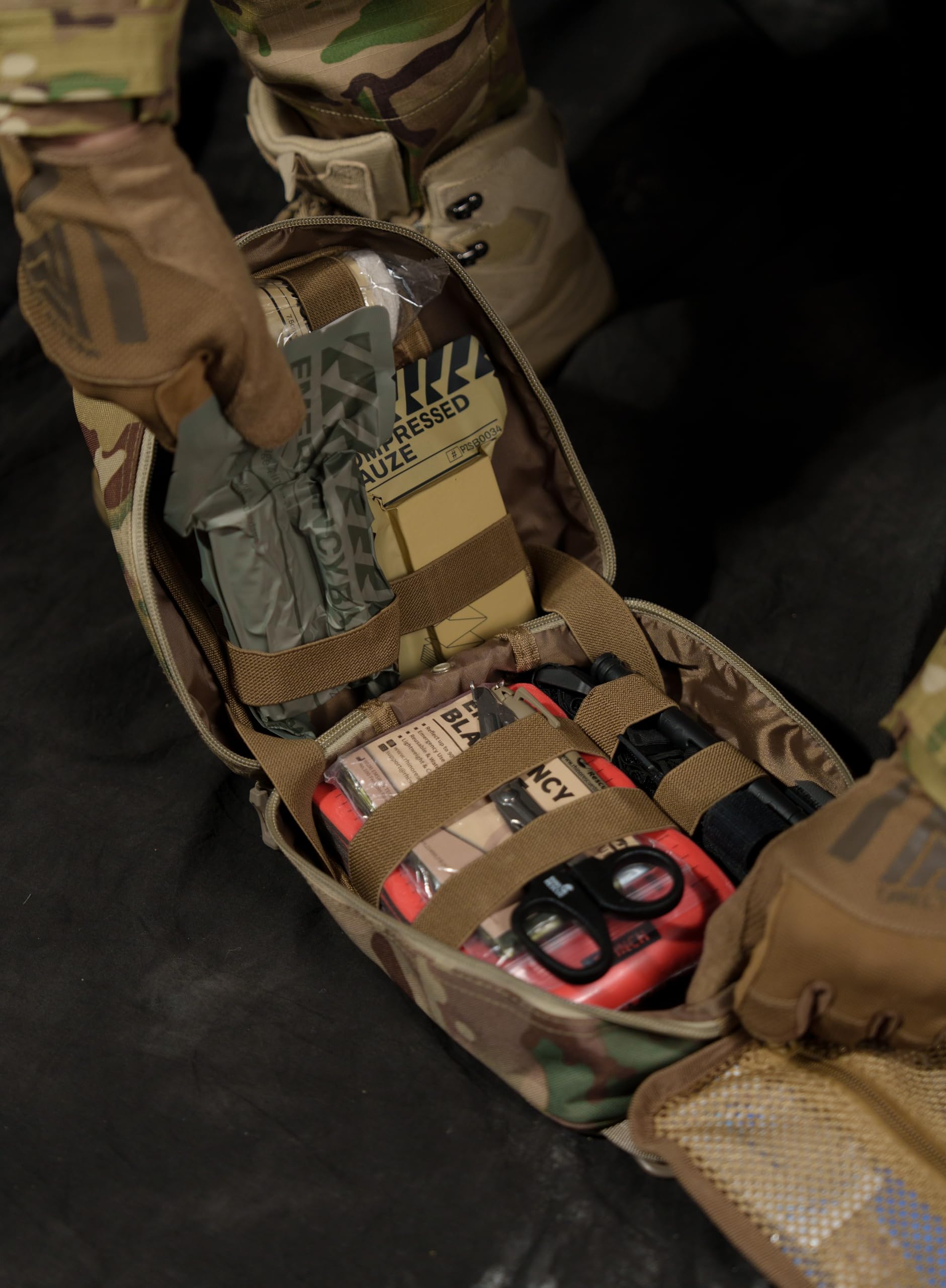 RHINO RESCUE IFAK emergency blanket compact and warm