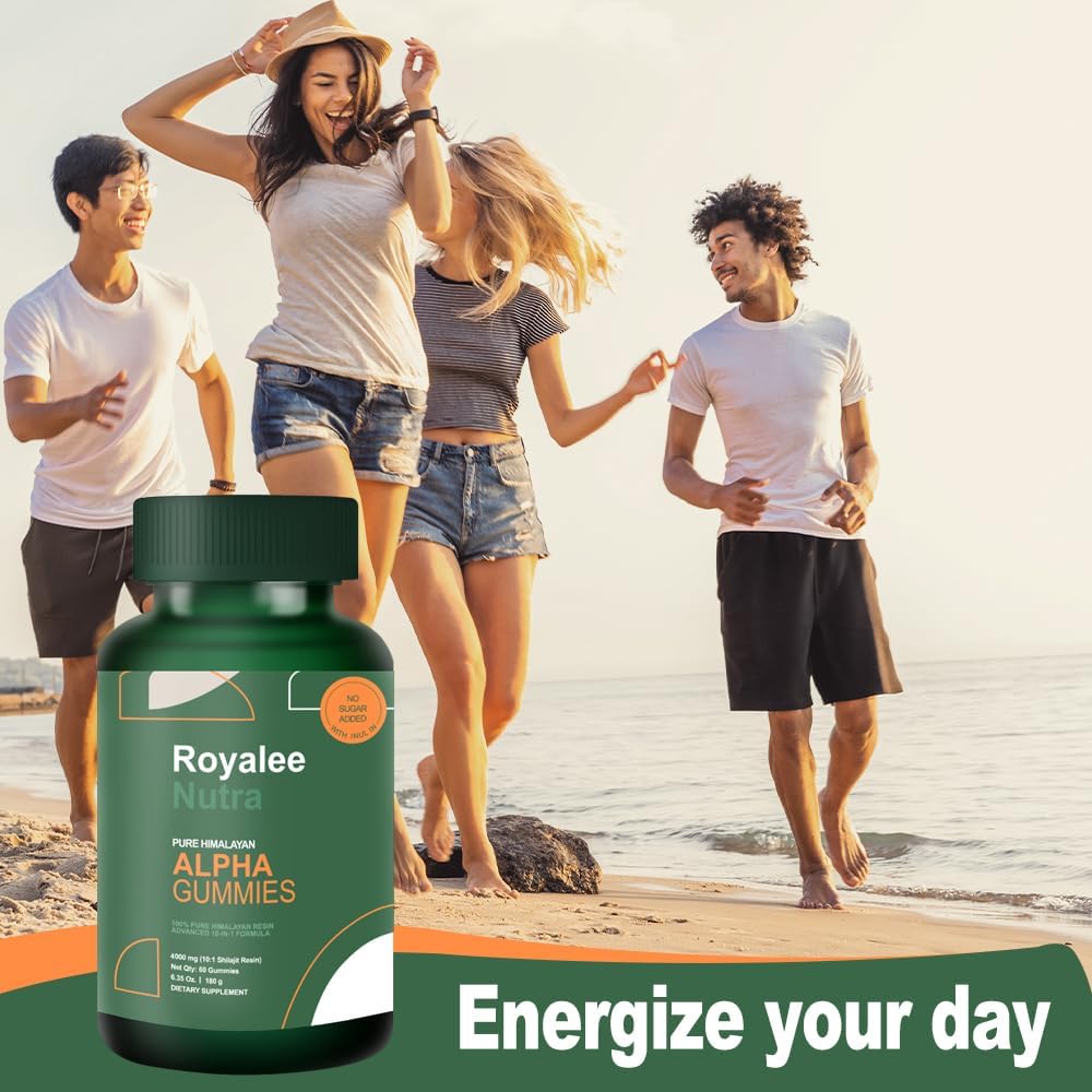 Royalee bottle opening to illustrate daily use gummies