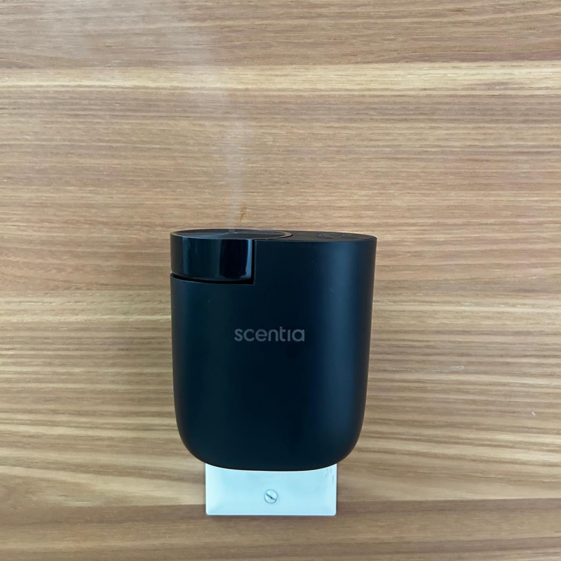 Scentia compact design fits shelves and desks with ease