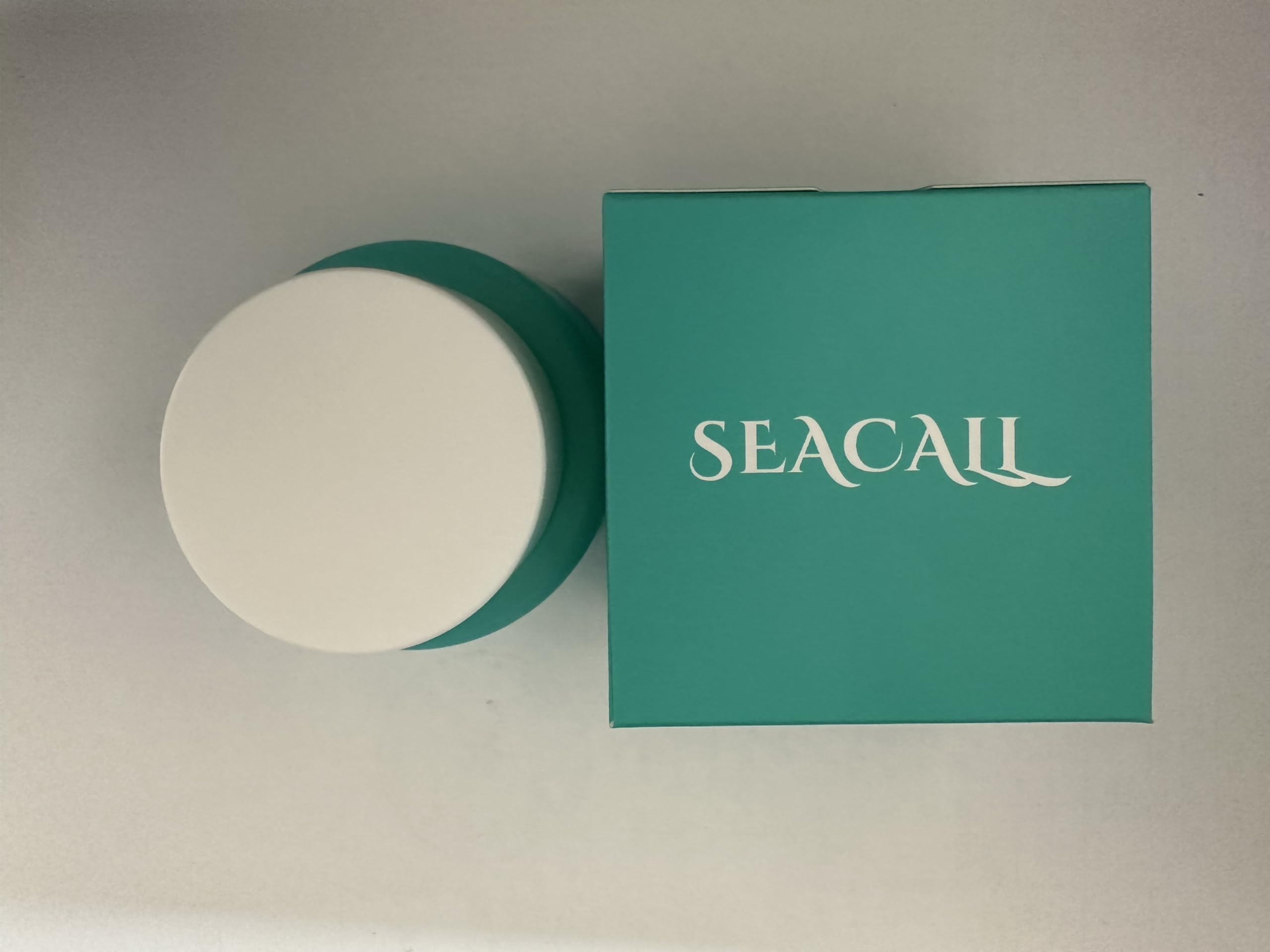 Seacall natural cream texture close-up for smooth, gentle intimate skin.