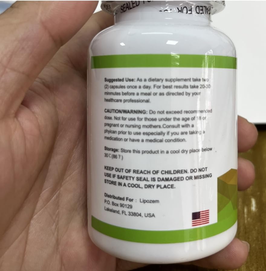 SERSANVE Lipo-zemn energy balance scene with bottle and glass.