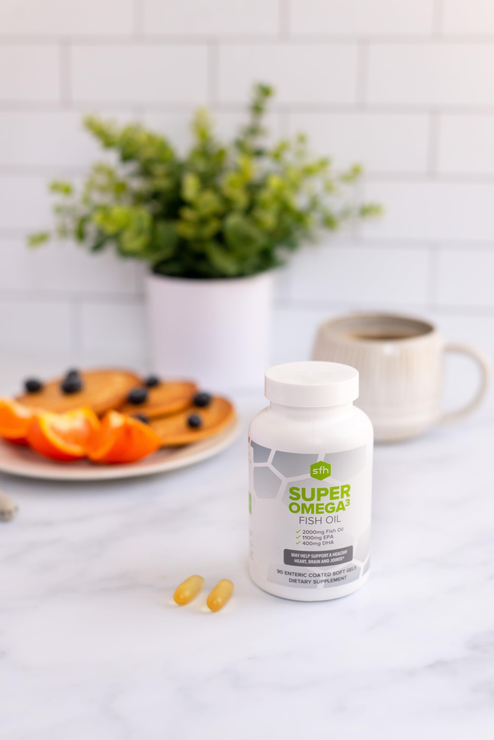 SFH Super Omega-3 enteric-coated capsules designed for high absorption.