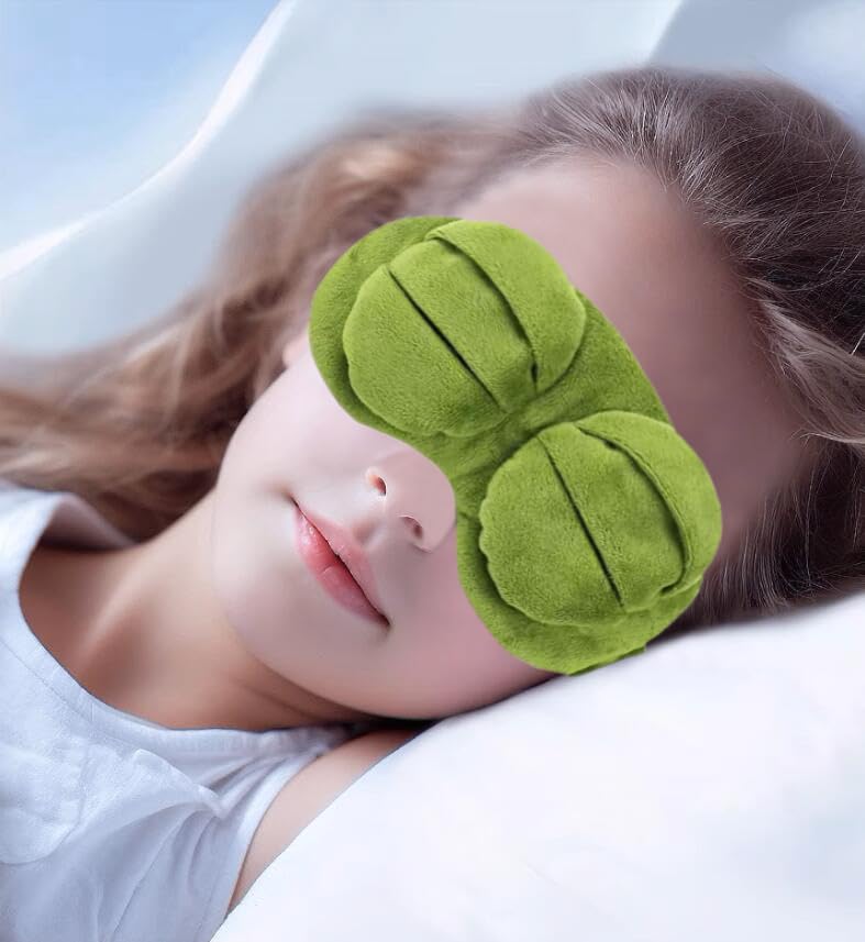 Shinywear frog-themed eye mask at a pajama party for fun sleep ambiance