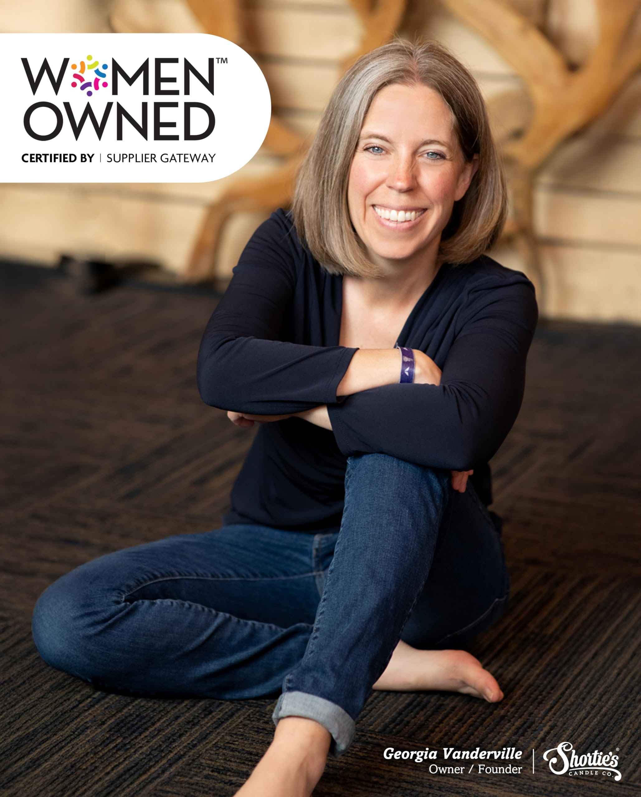 9oz Shortie's Rose candle offers up to 50+ hours of fragrance.