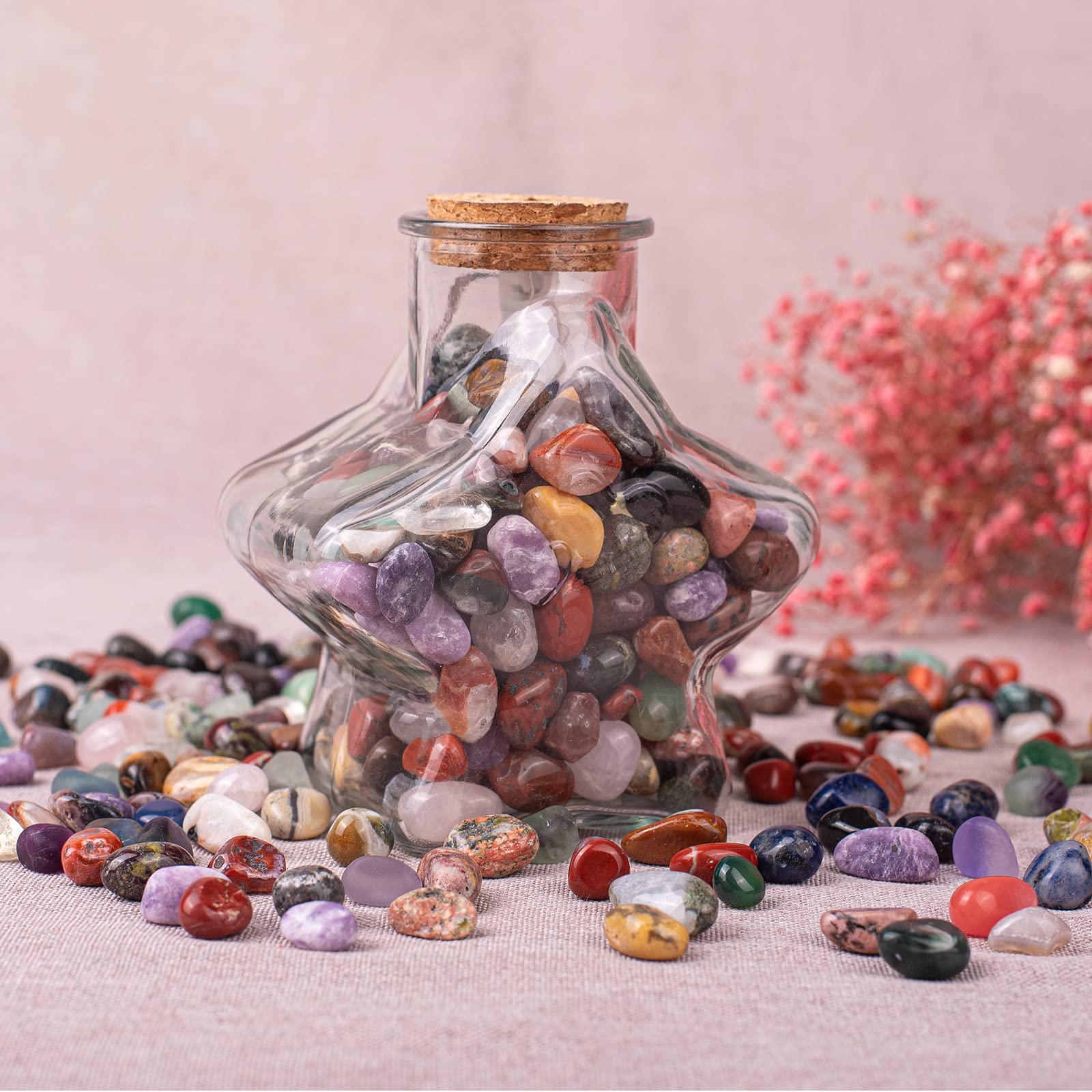 SigMntun chakra-friendly stones support focus during meditation and journaling.