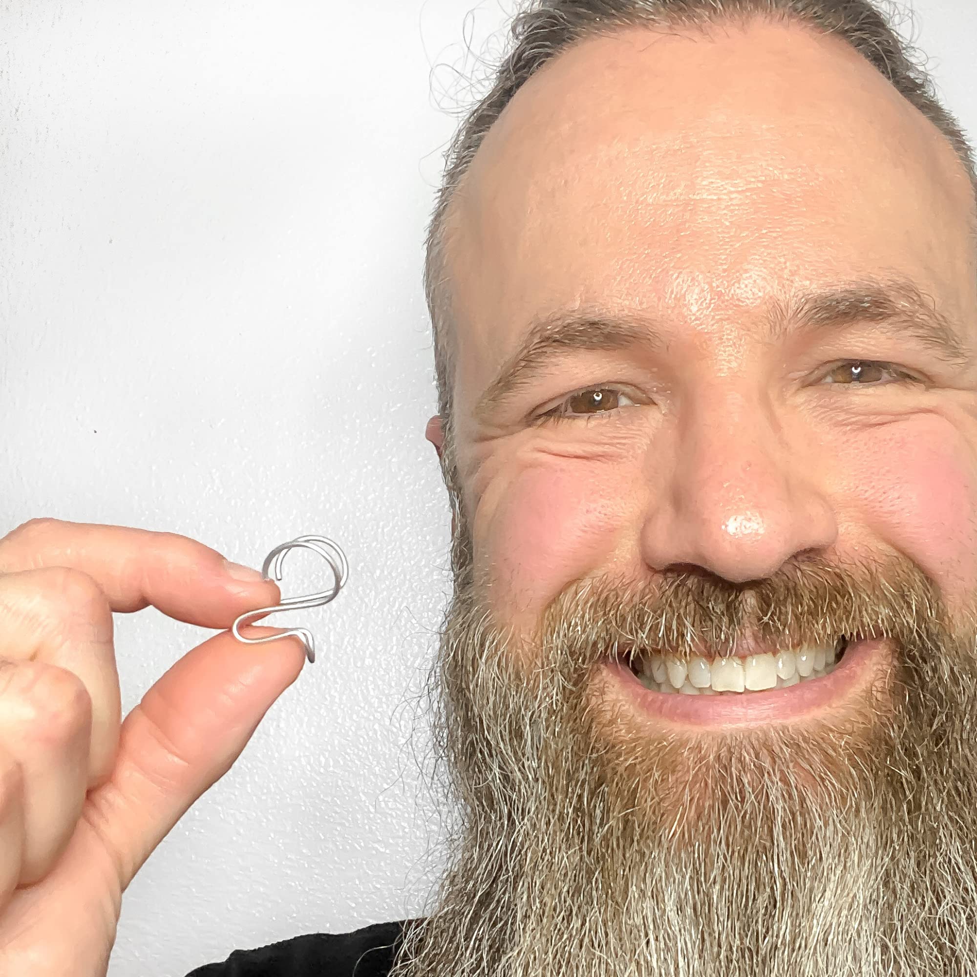 Silent Mammoth nasal dilator large sizing guide displayed for reference.