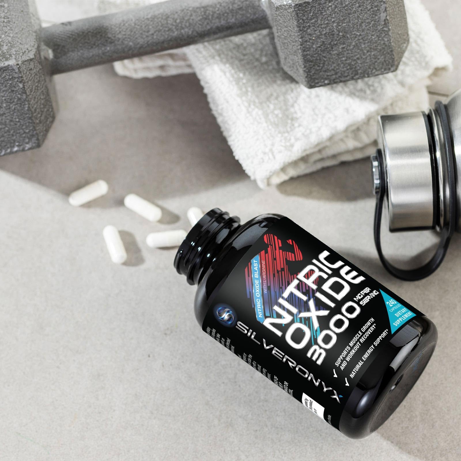 SilverOnyx bottle and ingredient panel emphasizing premium formula