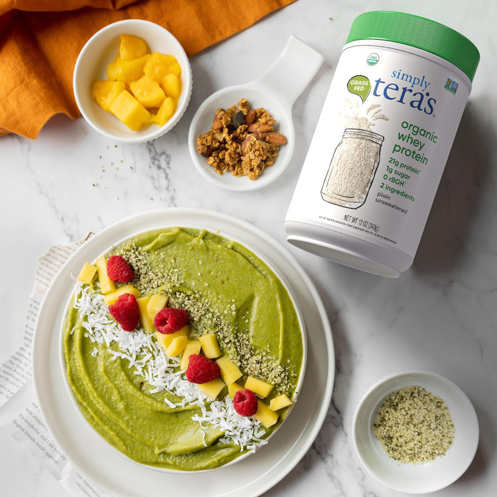 Simply tera's Organic Whey Protein Powder back label shows Organic, Non-GMO, Kosher, Gluten-Free certifications.