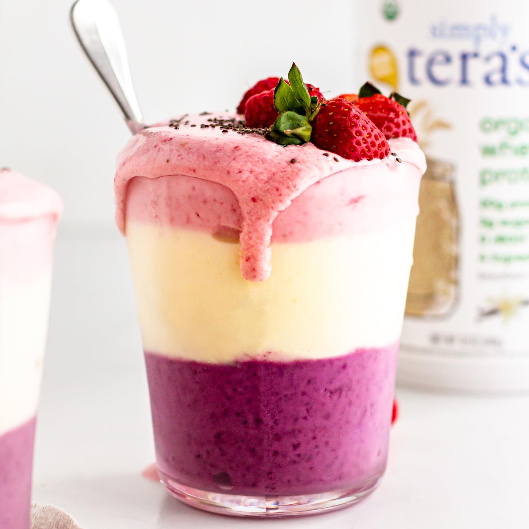 Simply Teras Organic Whey Vanilla nutrition label emphasizing complete amino acids.
