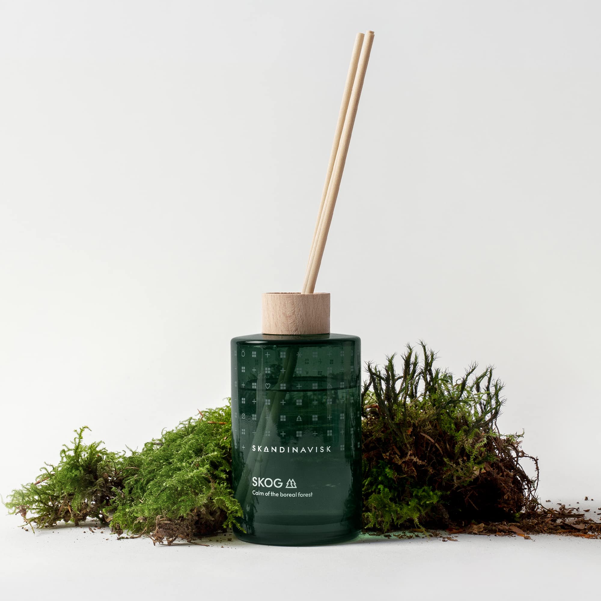Skandinavisk Skog diffuser with beechwood ring for natural finish