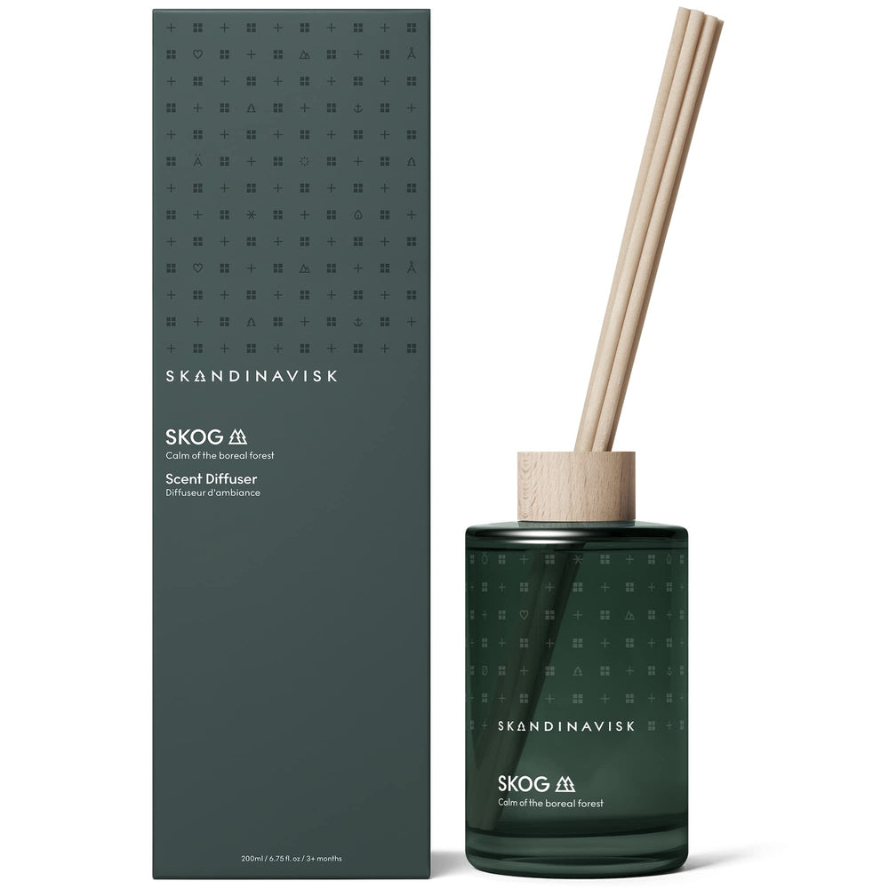 Skandinavisk Skog diffuser bottle with reeds delivering pine and fir fragrance for a calm space