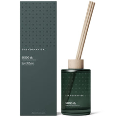 Skandinavisk Skog diffuser bottle with reeds delivering pine and fir fragrance for a calm space