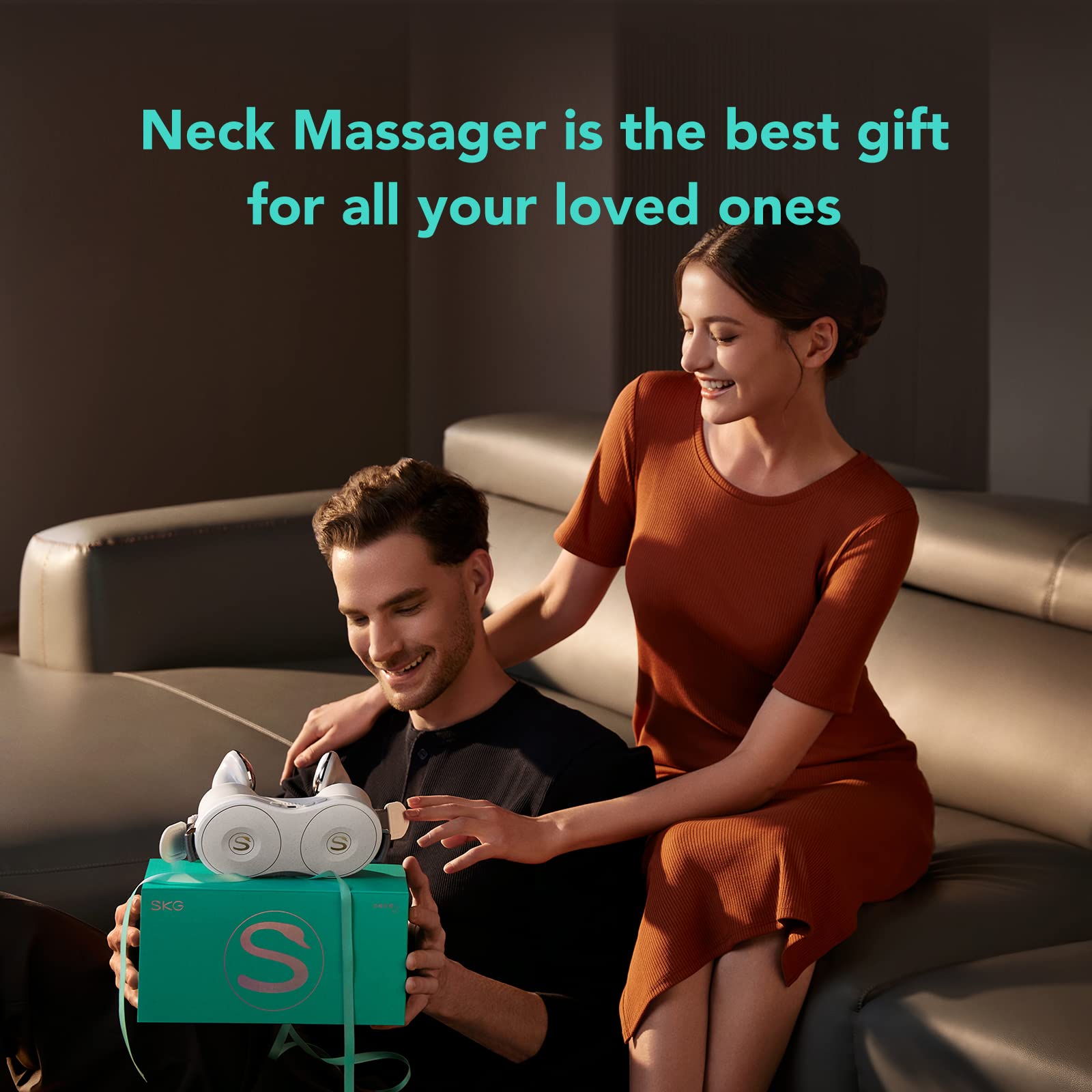 Metal kneading and heating deliver a deep-tissue like massage experience.