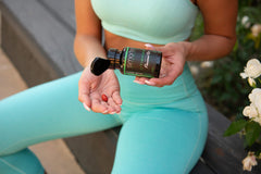 SmarterVitamins calm and focused workday scene with the bottle.